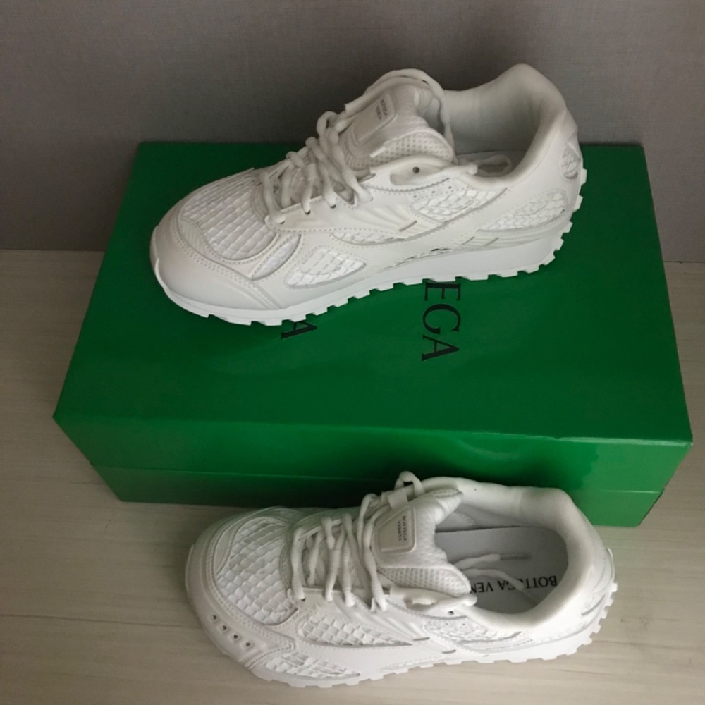 Bottega Veneta Men's/Women's White Thick-Sole Mesh Sneakers - Picture 3 of 9